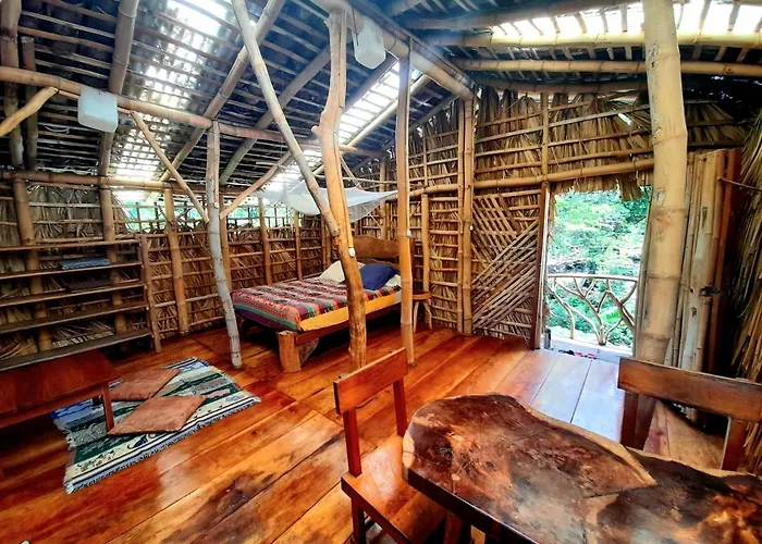 El Bamboo Cabins